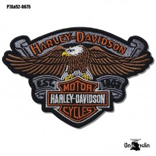 อาร์มรีดติดเสื้อ ตัวรีดติดเสื้อ ปักโลโก้ harley davidson EST. 1903 นกอินทรีย์ ปักส้มเทาดำน้ำตาลขาวเหลืองพื้นโพลีดำ /Size 10.5*7cm P7Aa52-0675