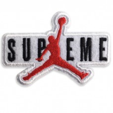 อาร์มติดเสื้อ ตัวรีดติดเสื้อ อาร์มปักลาย Supreme Jordan /Size 7*5cm #ปักแดงดำขาวพื้นขาว รุ่นP7Aa52-0505