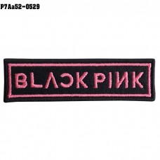 อาร์มติดเสื้อ ตัวรีดติดเสื้อ อาร์มปักลาย BLACK PINK /Size 8*2cm #ปักดำชมพูพื้นดำ รุ่น P7Aa52-0529