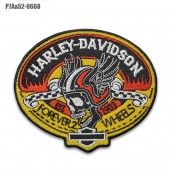 อาร์มรีดติดเสื้อ อาร์มปัก HARLEY หัวกะโหลกวงรี หัวกะโหลกใส่หมวกกันนอค ปักดำขาวแดงเหลืองพื้นโพลีดำ/Size 9.7*8.4cm รุ่นP7Aa52-0668 พร้อมส่ง!!!