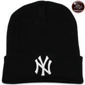 หมวกไหมพรม NY สีดำ